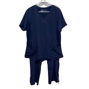 Urbane Performance Women Scrubs Set Size XL